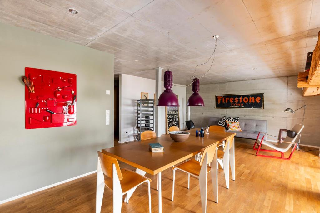FRIZ Barn Lofts Stylische Ferienwohnungen Garten Parkplatz Zentral - Apartment With Balcony