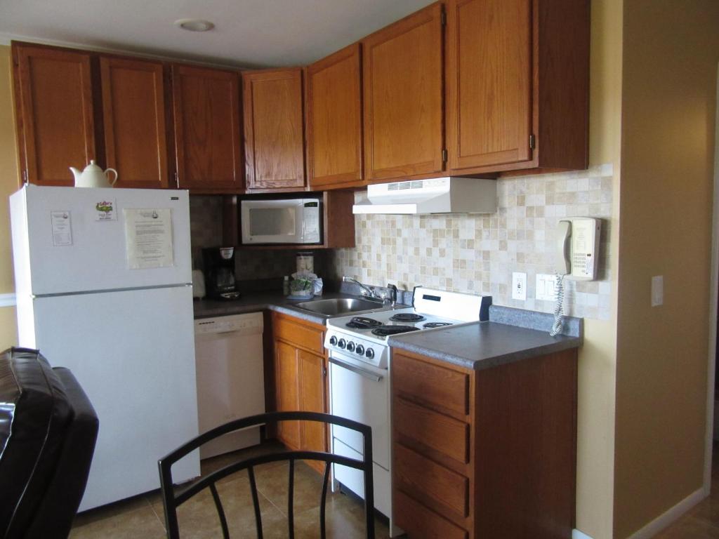 Hilton Head Island Beach and Tennis Resort - 