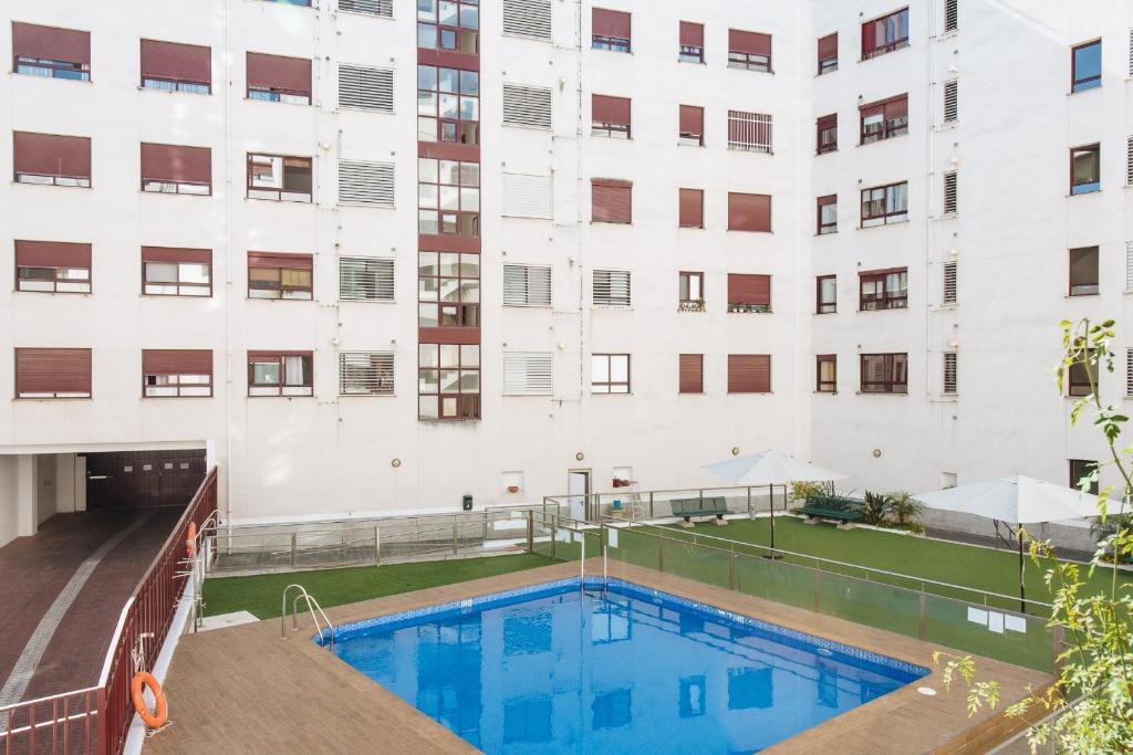 San Bernardo Home Free Parking