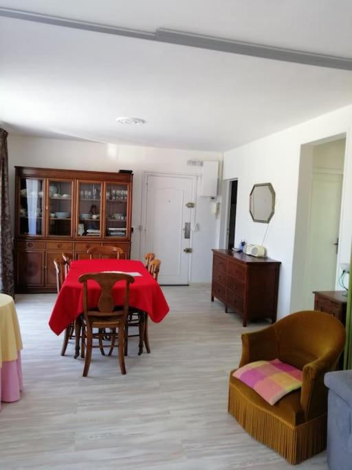 Photo de la galerie de l'établissement Charmant appartement calme*balcon*5 min RER/TGV, à Massy