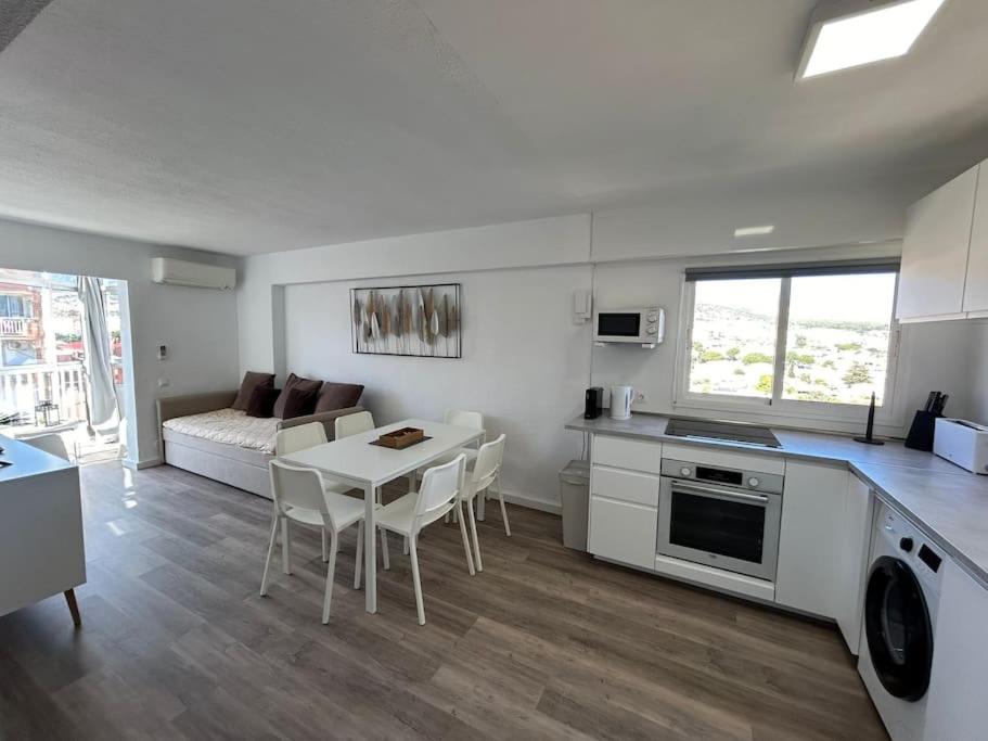Ático c/vistas, recep 24h, piscinas y parking