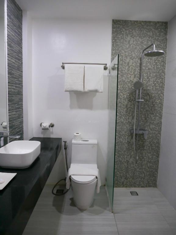 Hava Resort Calatagan - Deluxe Double O Twin Room Con Vista A La Piscina
