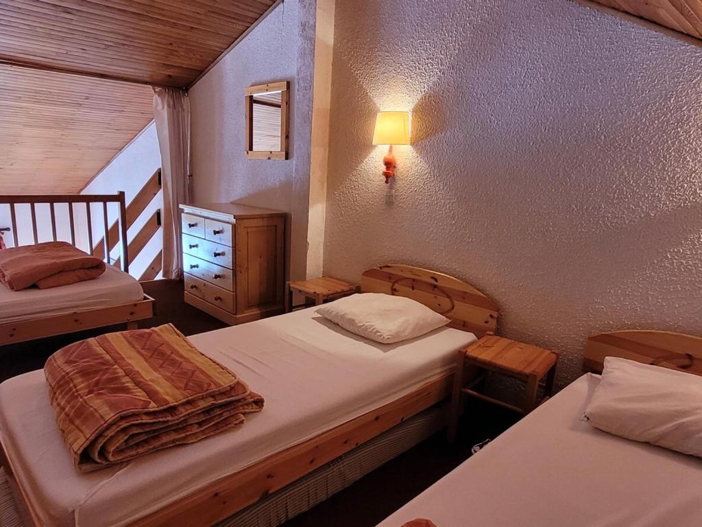 Photo de la galerie de l'établissement Studio fonctionnel avec mezzanine au pied des pistes - FR-1-181-2649, à La Plagne Tarentaise