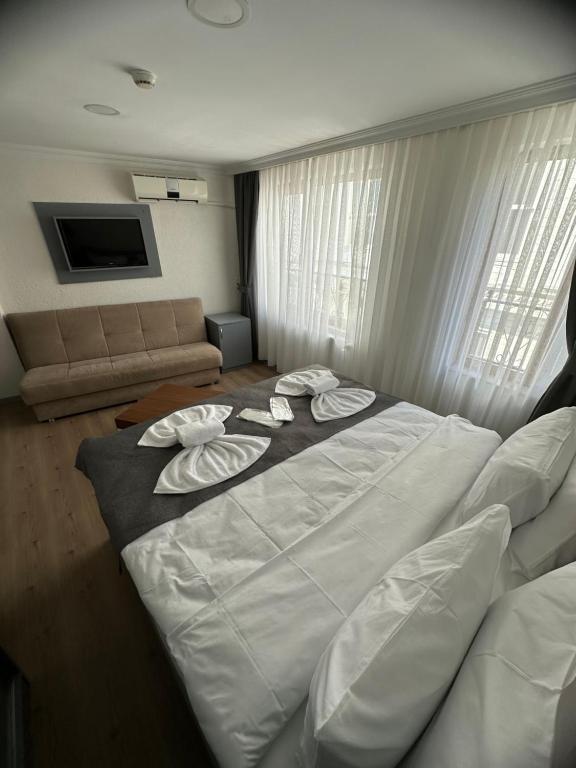 Big Orange Hotel Old City - Deluxe King Room