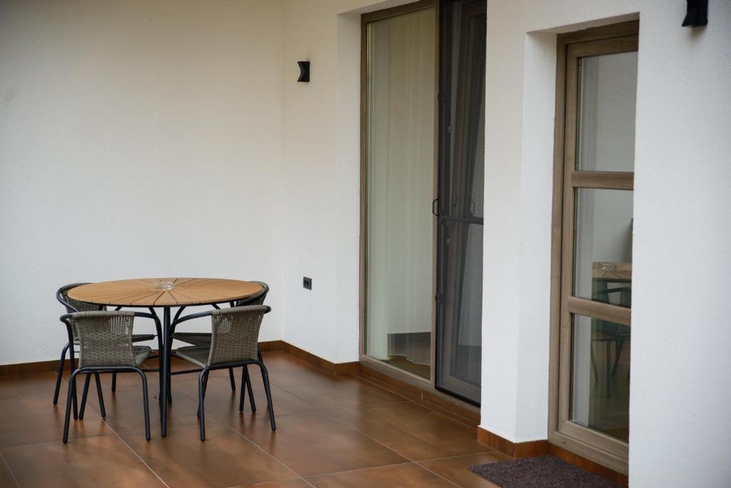 Forest Boutique - One-Bedroom Apartment