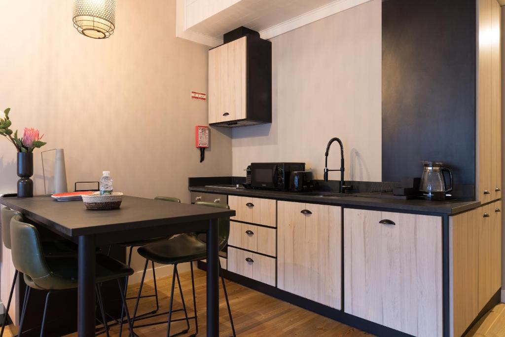 Aparthotel Largo da Oliveira - 17