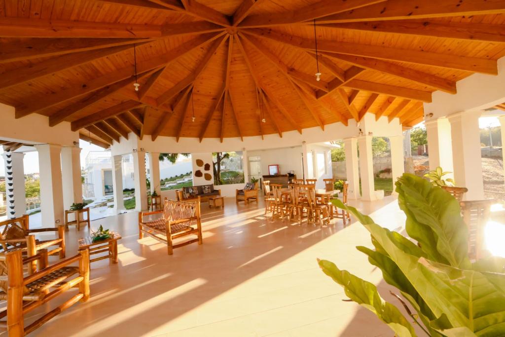 Restaurace v ubytování Hotel Don Bululo Camping Lodge