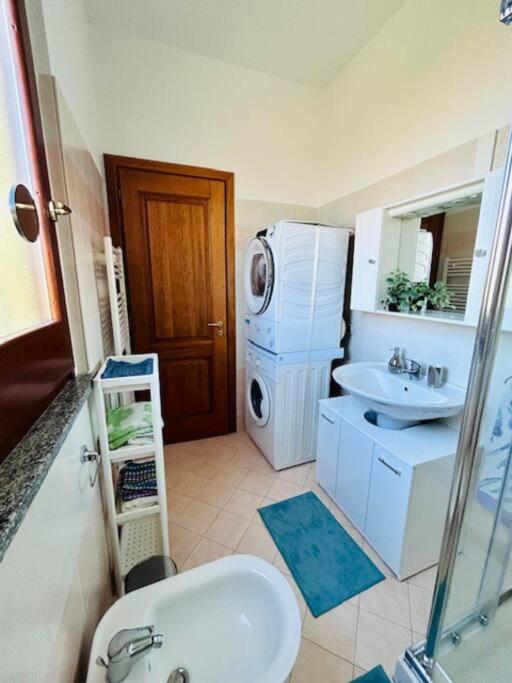 Koupelna v ubytování Casa Lucia a Carugo