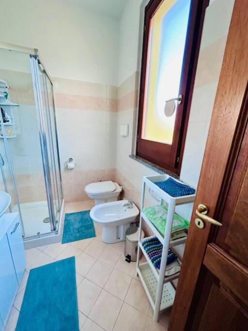 Koupelna v ubytování Casa Lucia a Carugo