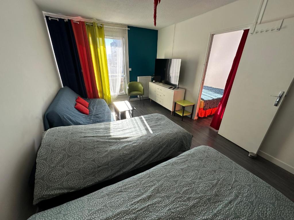 Les Meublés les Dômes du Parc - Two-Bedroom Apartment