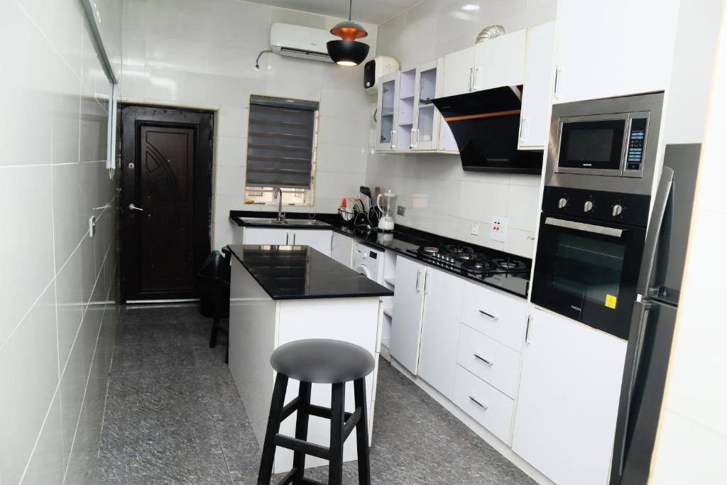4 bedroom fully detached dope duplex