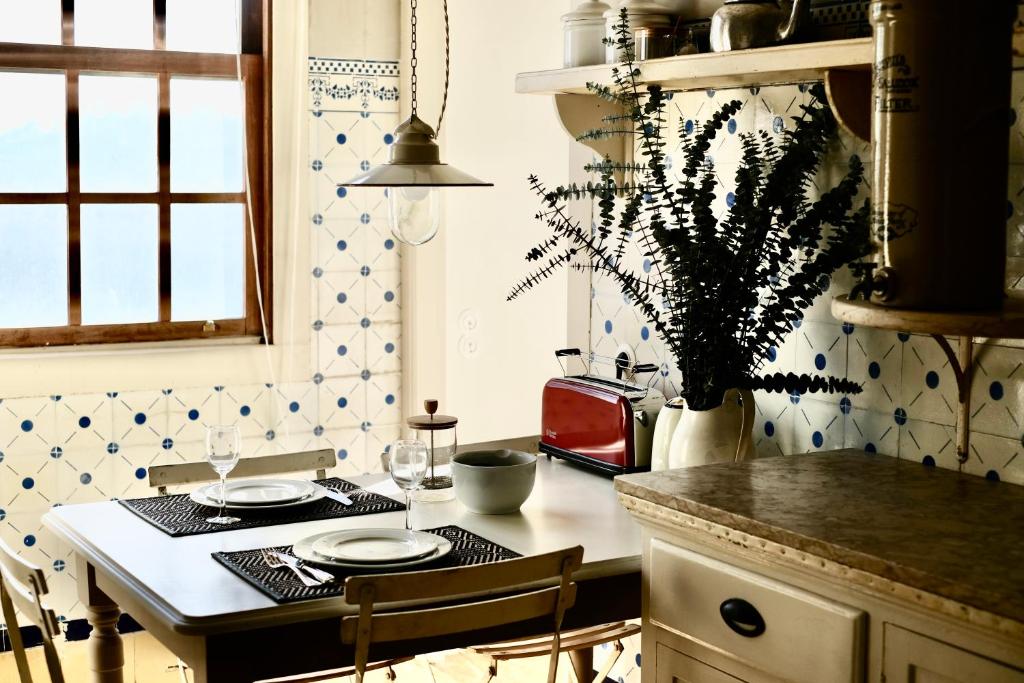 Casa Astória - City Centre Historical Building with Amazing River View