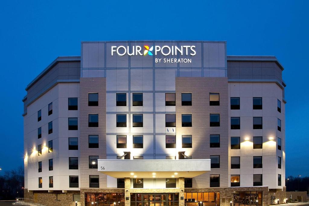 ニューアークにあるFour Points by Sheraton Newark Christiana Wilmingtonのシェラトンホテルの4点の正面の景色