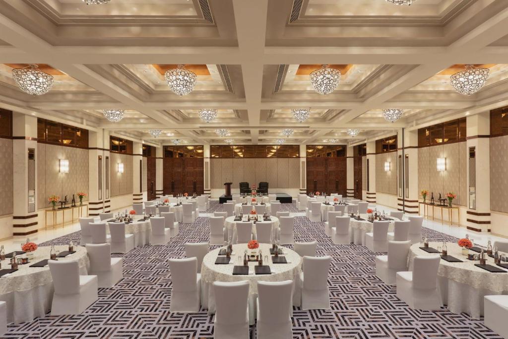 Restaurace v ubytování ITC Narmada, a Luxury Collection Hotel, Ahmedabad
