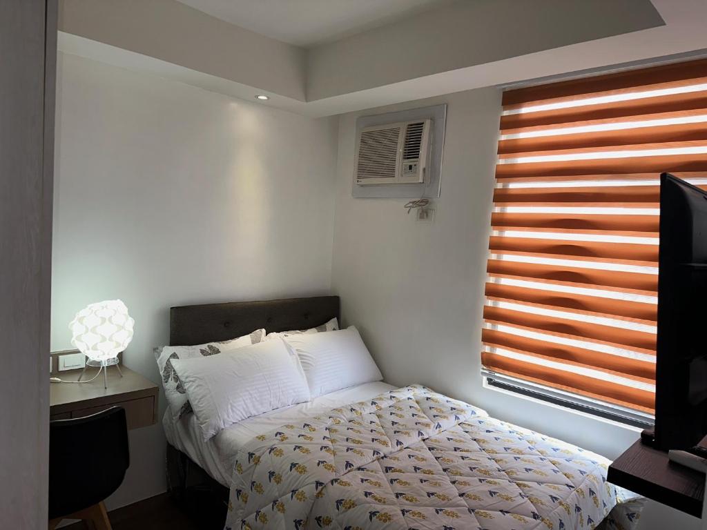 A Home with a view, 1 Bdrm with balcony and Netflix Access - Appartement Met één Slaapkamer