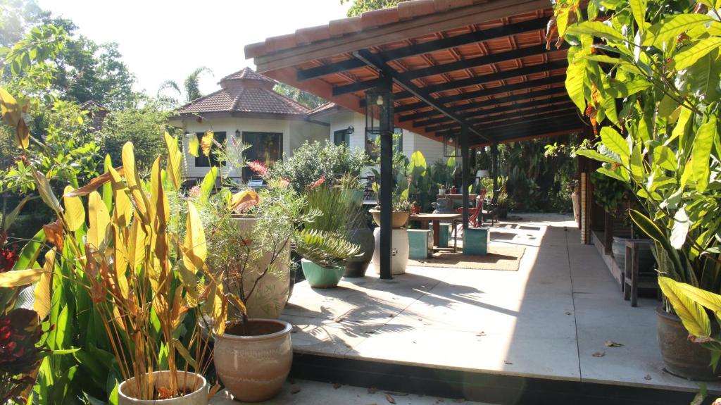 Zahrada ubytování Navari Homestay
