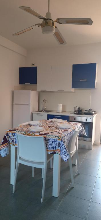 Kuchnia lub aneks kuchenny w obiekcie SERENA SWEET HOUSE