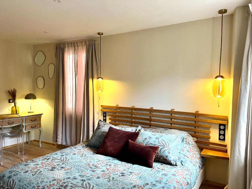 Postel nebo postele na pokoji v ubytování Logement cocooning à Barr