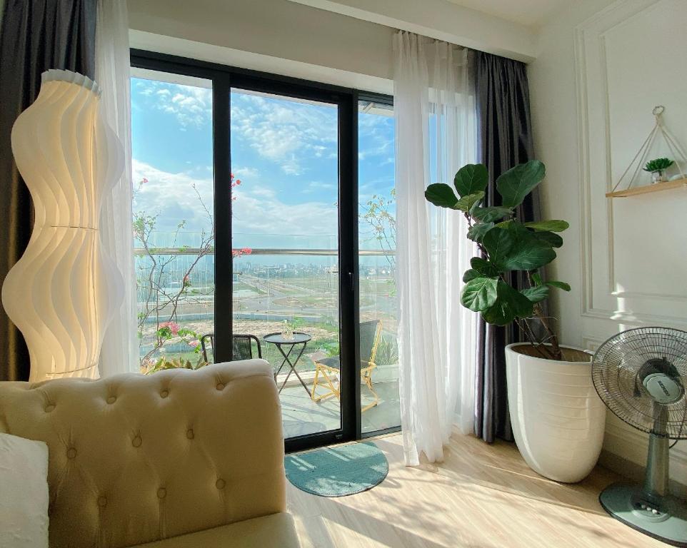 Hue Charm Apartment with Pool and Gym - Two-Bedroom Apartment