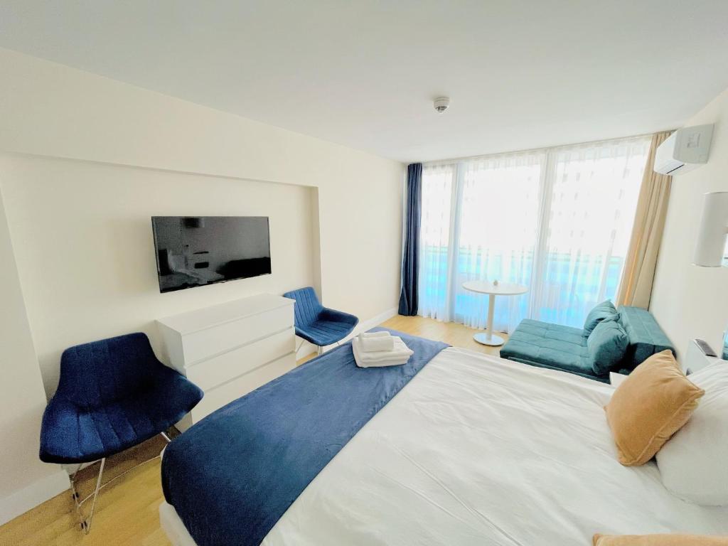 Apartments Black Sea Resort - Superior Triple Room With Sea View