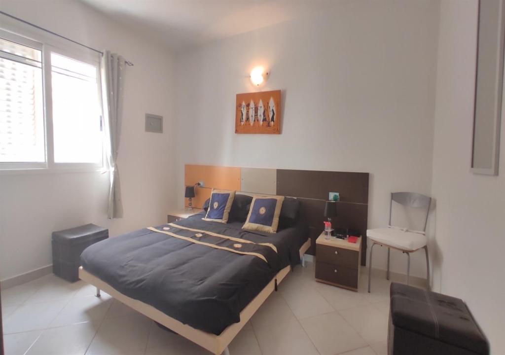 Comfortable Adult only beachfront 2 bedroom apartment Santa Maria airport pick up, aircon, unlimited wifi ideal for long stay - Housity