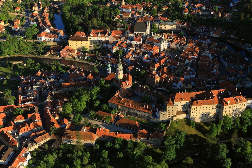 Vista general de Český Krumlov o vista desde el hotel