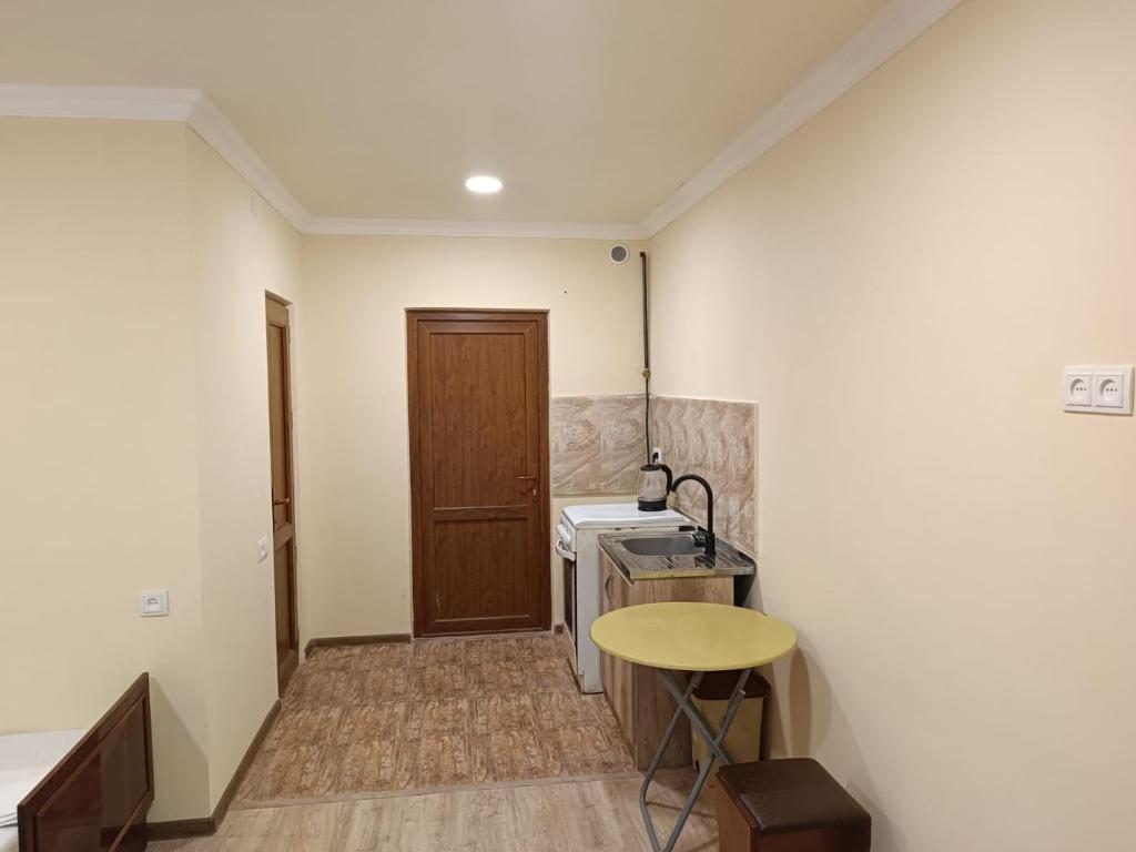 Kuchyň nebo kuchyňský kout v ubytování Verishen Guest House B&B