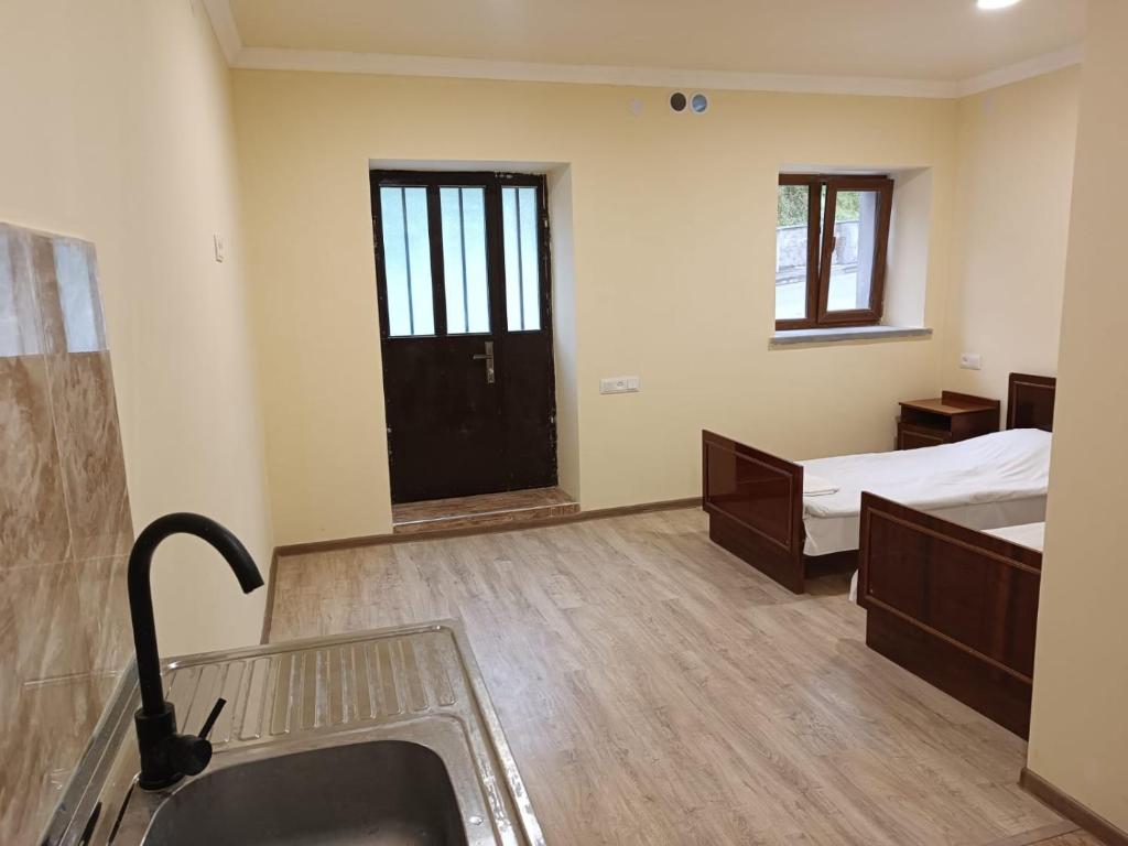 Postel nebo postele na pokoji v ubytování Verishen Guest House B&B