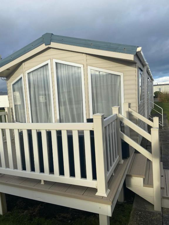 Orchid meadows retreat, Ashington (updated prices 2024)