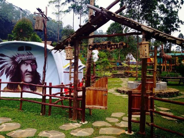 Zahrada ubytování Borneo camp