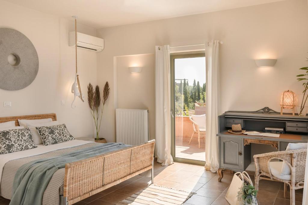 Postel nebo postele na pokoji v ubytování Absolute Villa by Stylish Stays