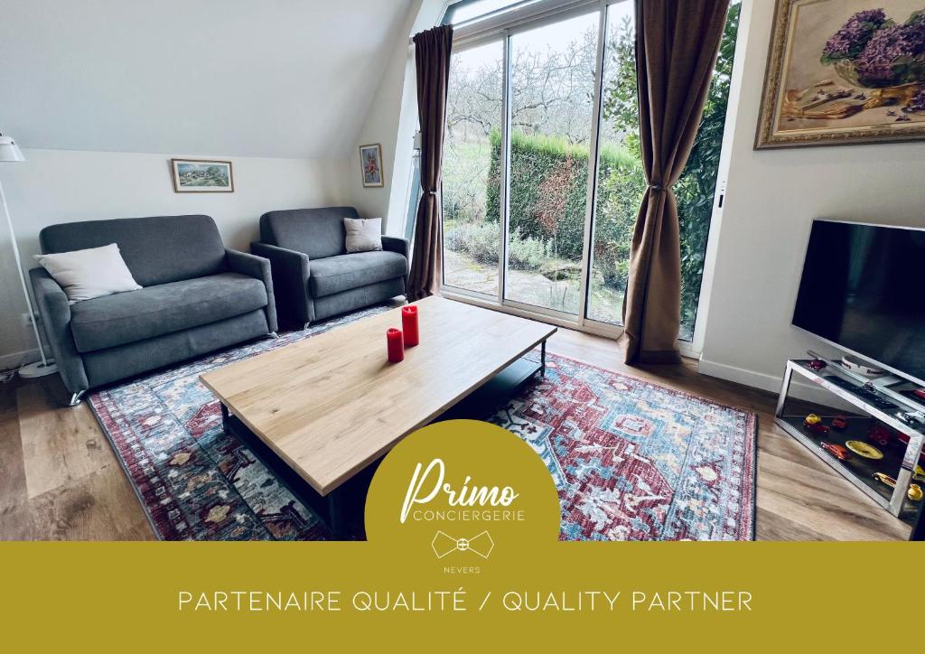 Posedenie v ubytovaní Le Manamour, style Appart Hôtel à 10 min de Nevers