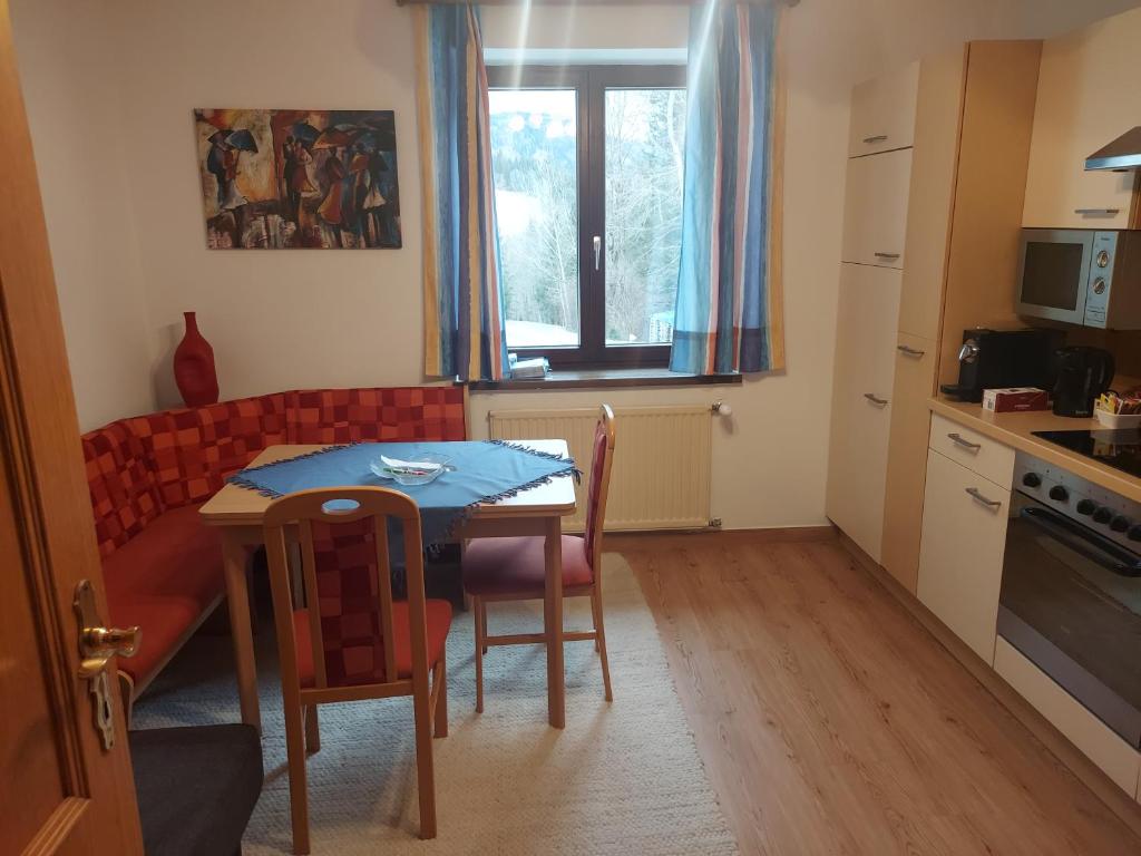 Kuchyň nebo kuchyňský kout v ubytování Greimblick