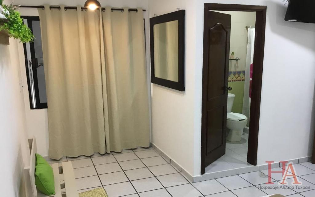 Koupelna v ubytování Hospedaje Aldana - Casa LA VISTA en zona verde
