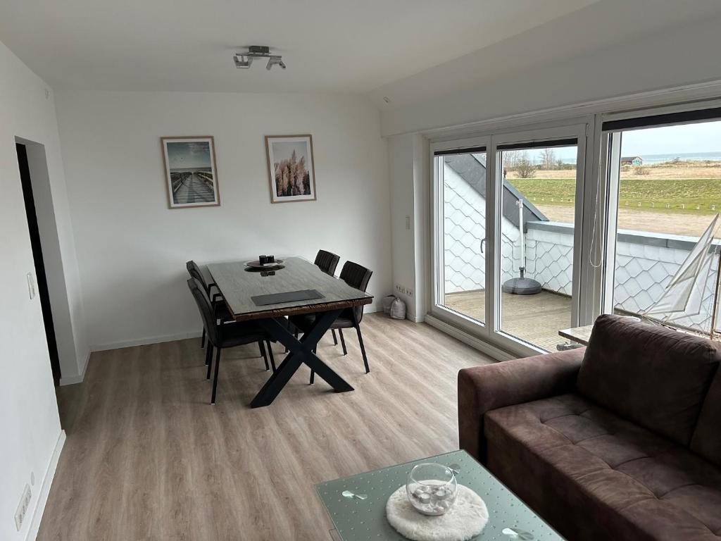 Výhled na řeku, která protéká v blízkosti apartmánu