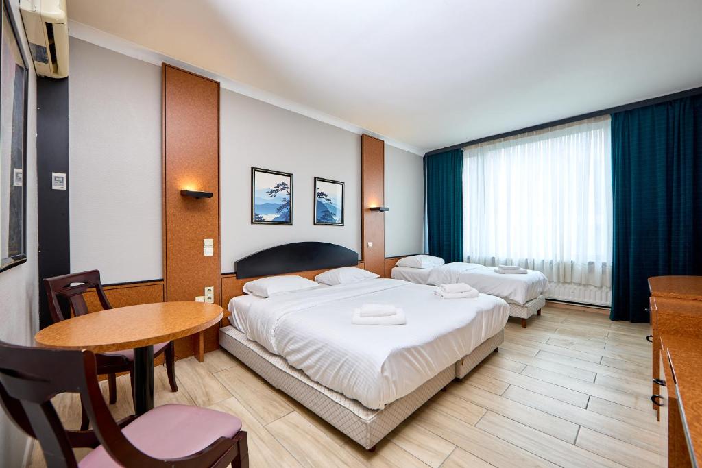 Hotel EUROPACITY - Resim 21
