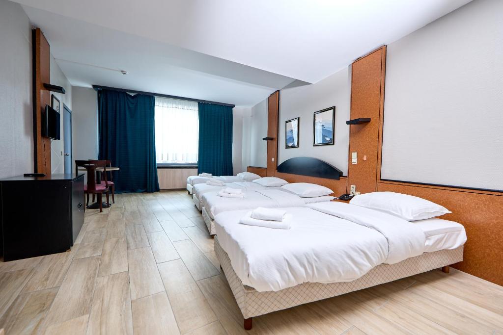 Hotel EUROPACITY - Resim 27