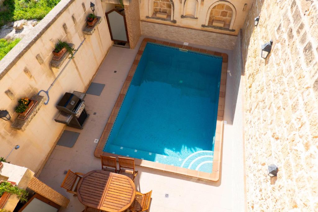 Bazén v ubytování Mixel Holiday Home nebo v jeho okolí