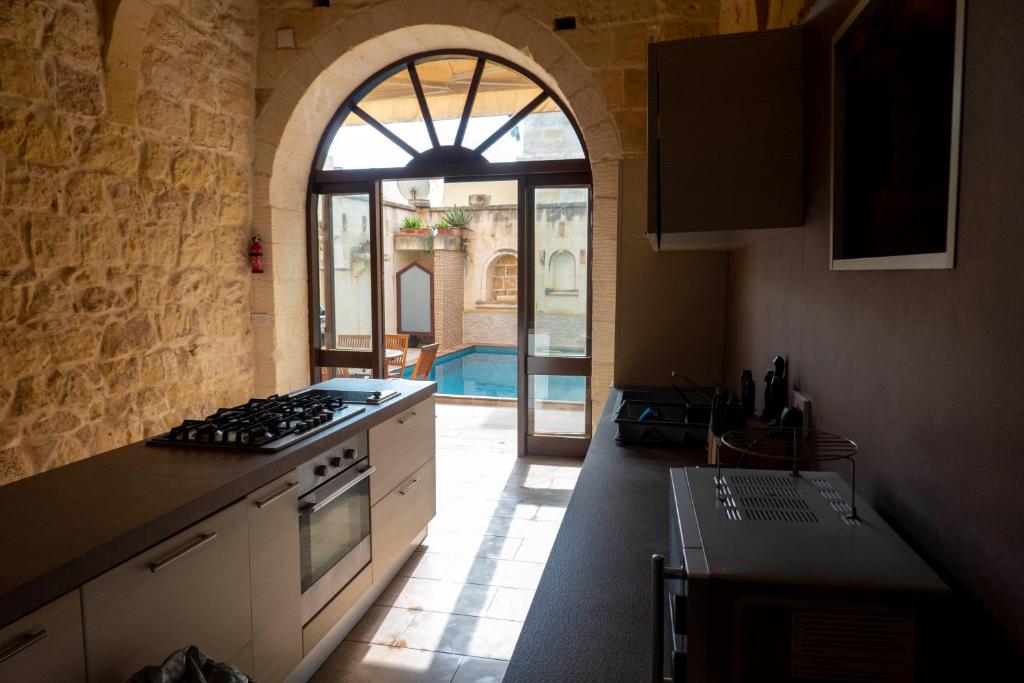 Kuchyň nebo kuchyňský kout v ubytování Mixel Holiday Home