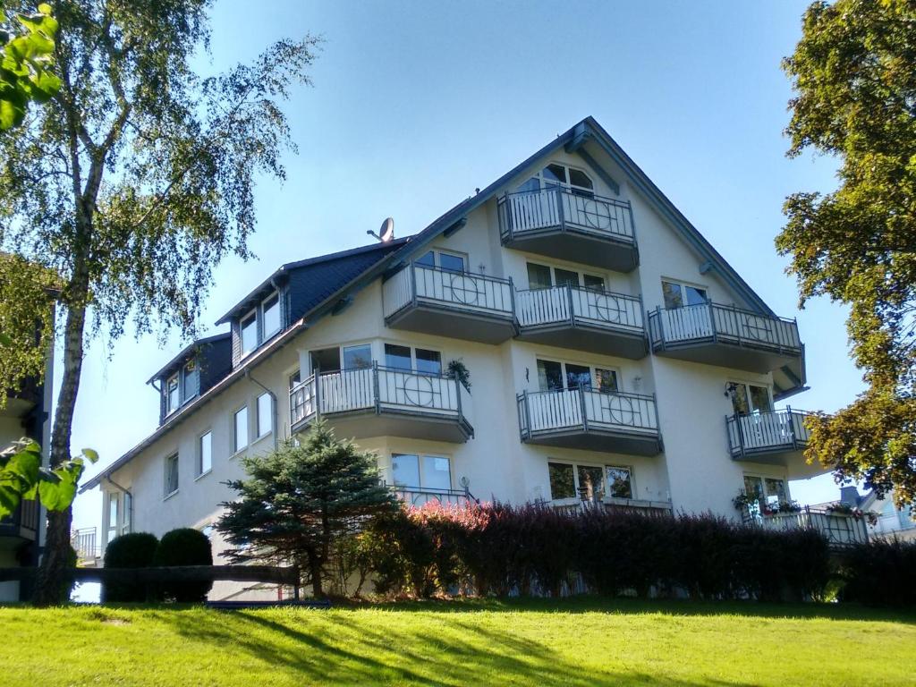 Ferienwohnung Ricken am Kurpark - 带露台的公寓