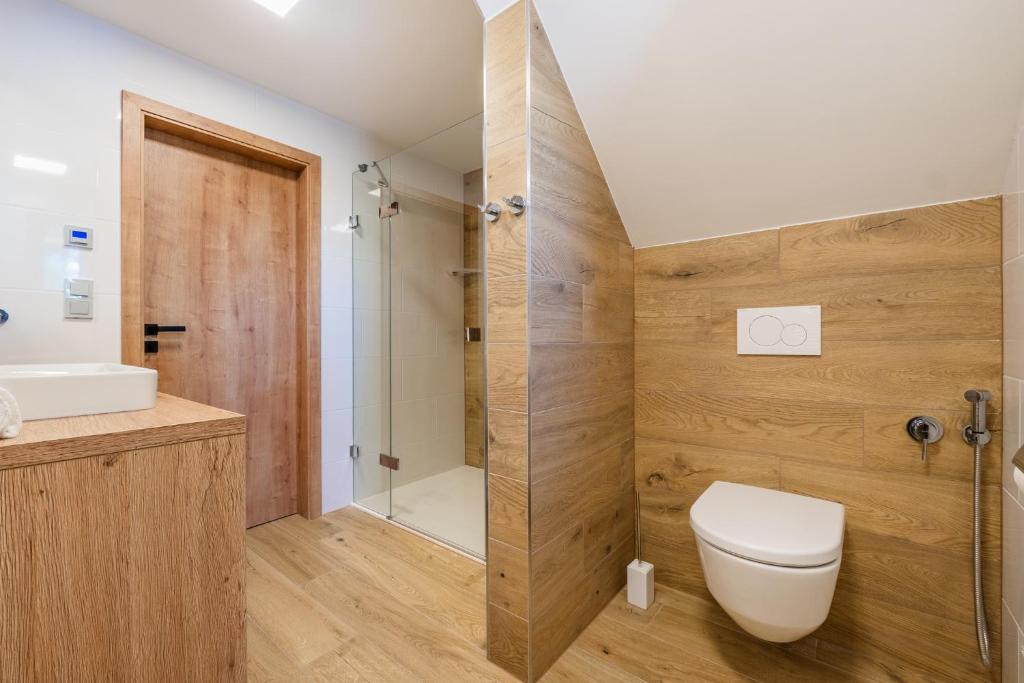 Koupelna v ubytování Chalet na Fialce