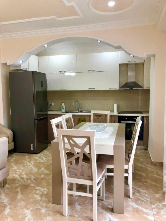 Big apartment city center - Imazhi 9