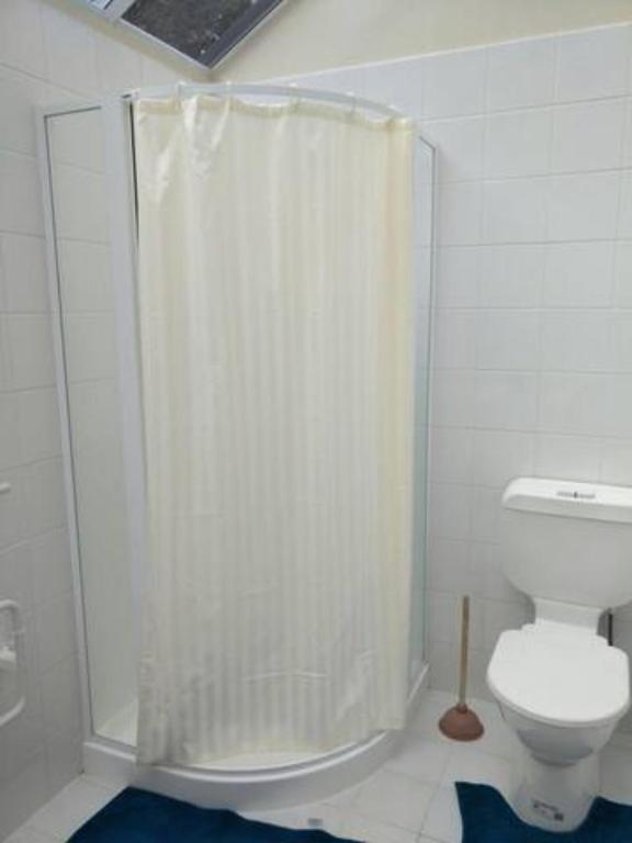 Amazing Lakeview Loft - Resim 8