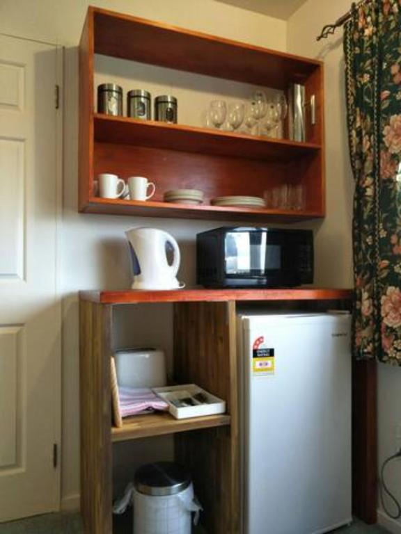 Amazing Lakeview Loft - Resim 12