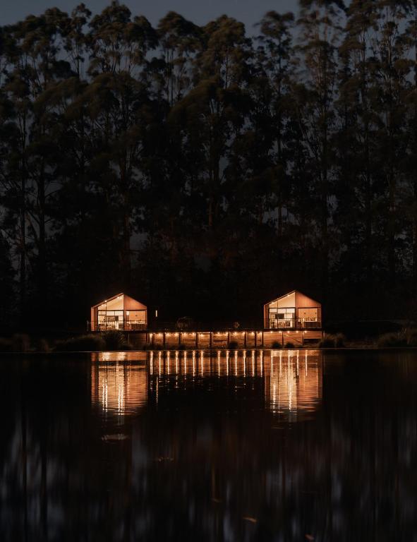 Příroda nedaleko luxury tent
