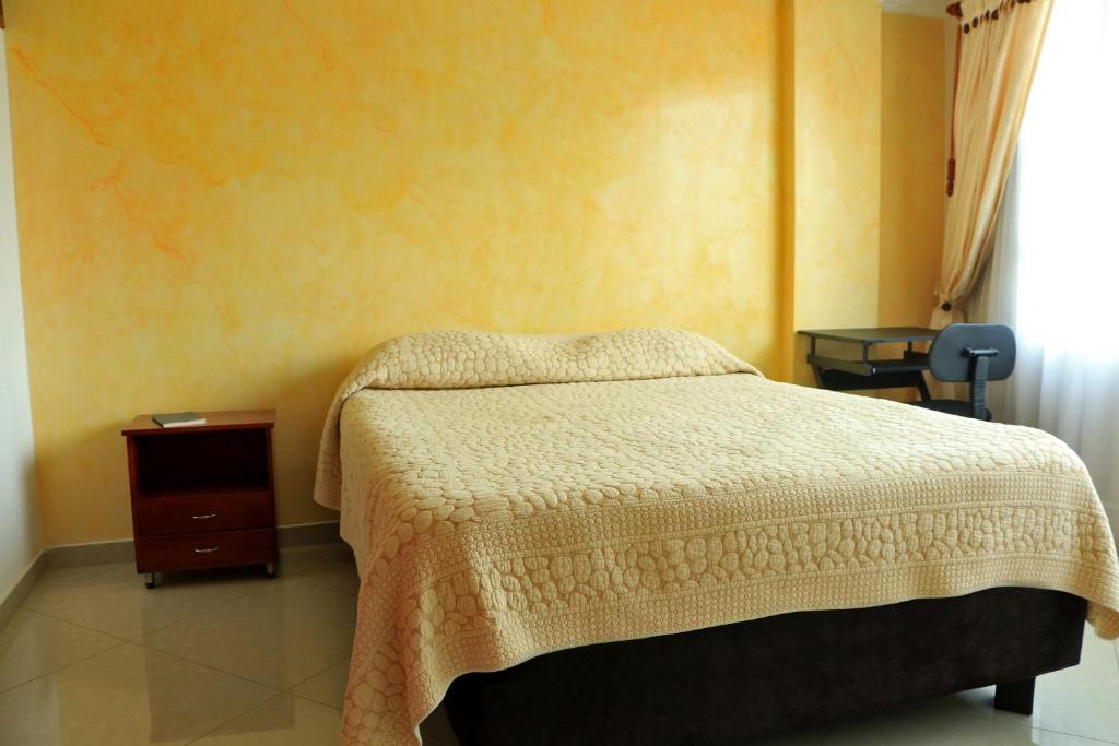 HOTEL CAMELIA REAL BRICEÑO (Colombia Sopó)