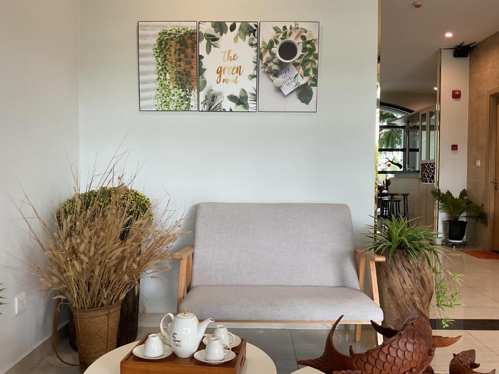 Khu vực ghế ngồi tại Green Inn Phu Quoc Hotel