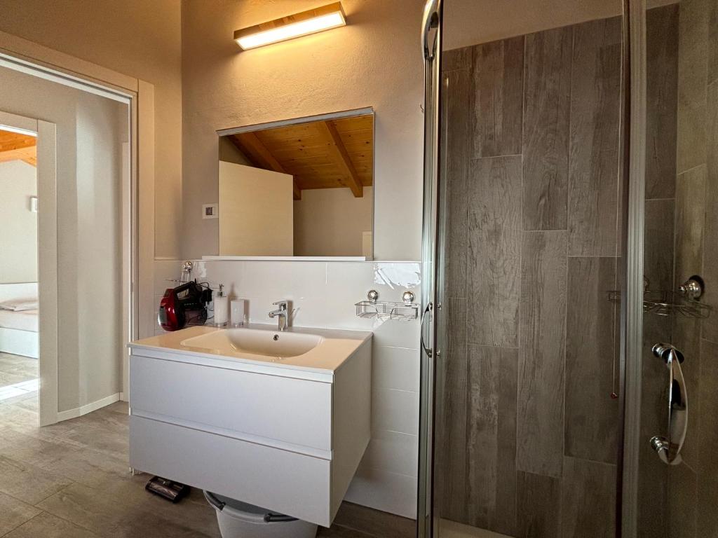 Koupelna v ubytování Ca' Ben Dongo - Larihome A53