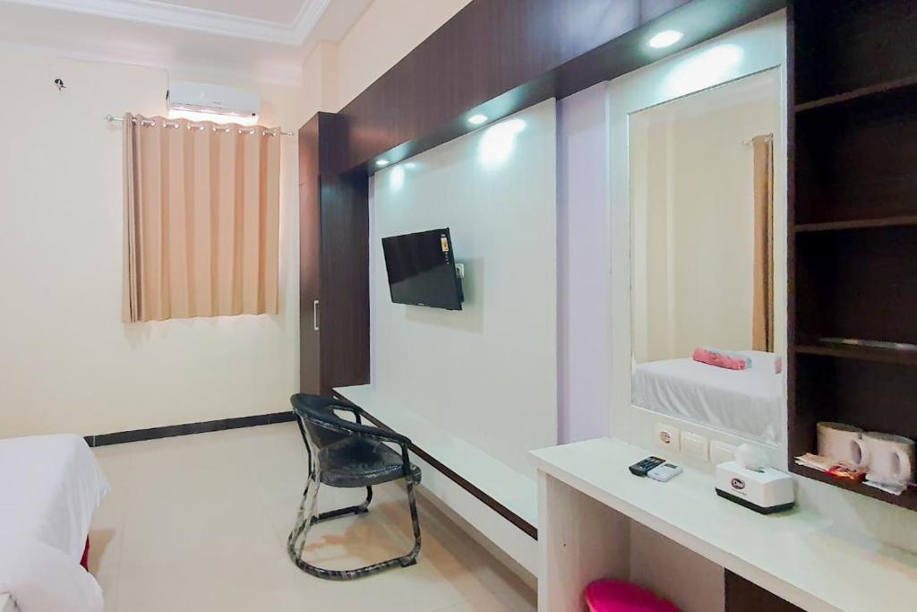 Rose Hotel Bangkalan - 豪华双人房
