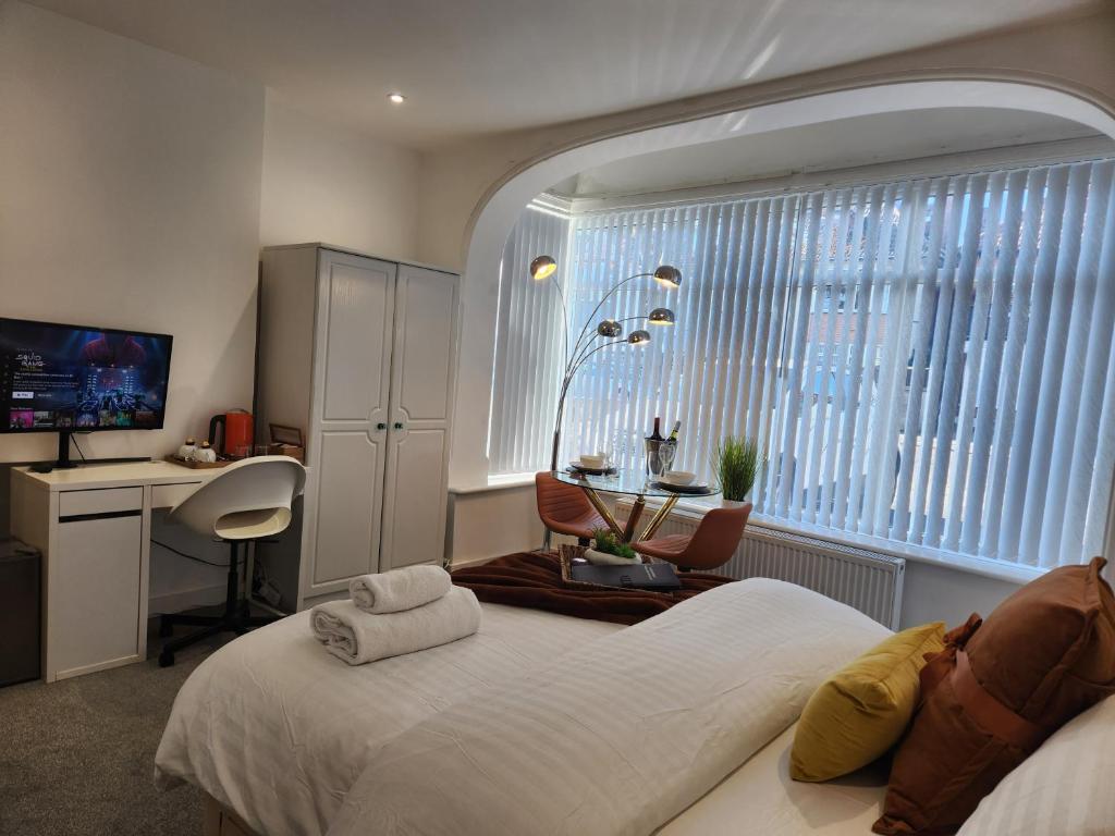 Daystar - Deluxe Double Room With Shower